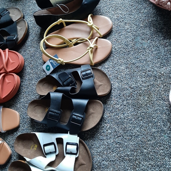Sandals - Picture 5 of 7